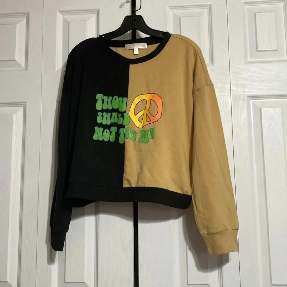 Sugar Moon black & Tan cropped peace sweater top shirt